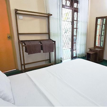 Kandy Guest House Kiribathkumbura Kültér fotó